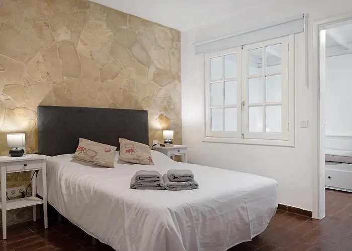 White Sun Apartment *