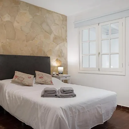 White Sun Apartment *